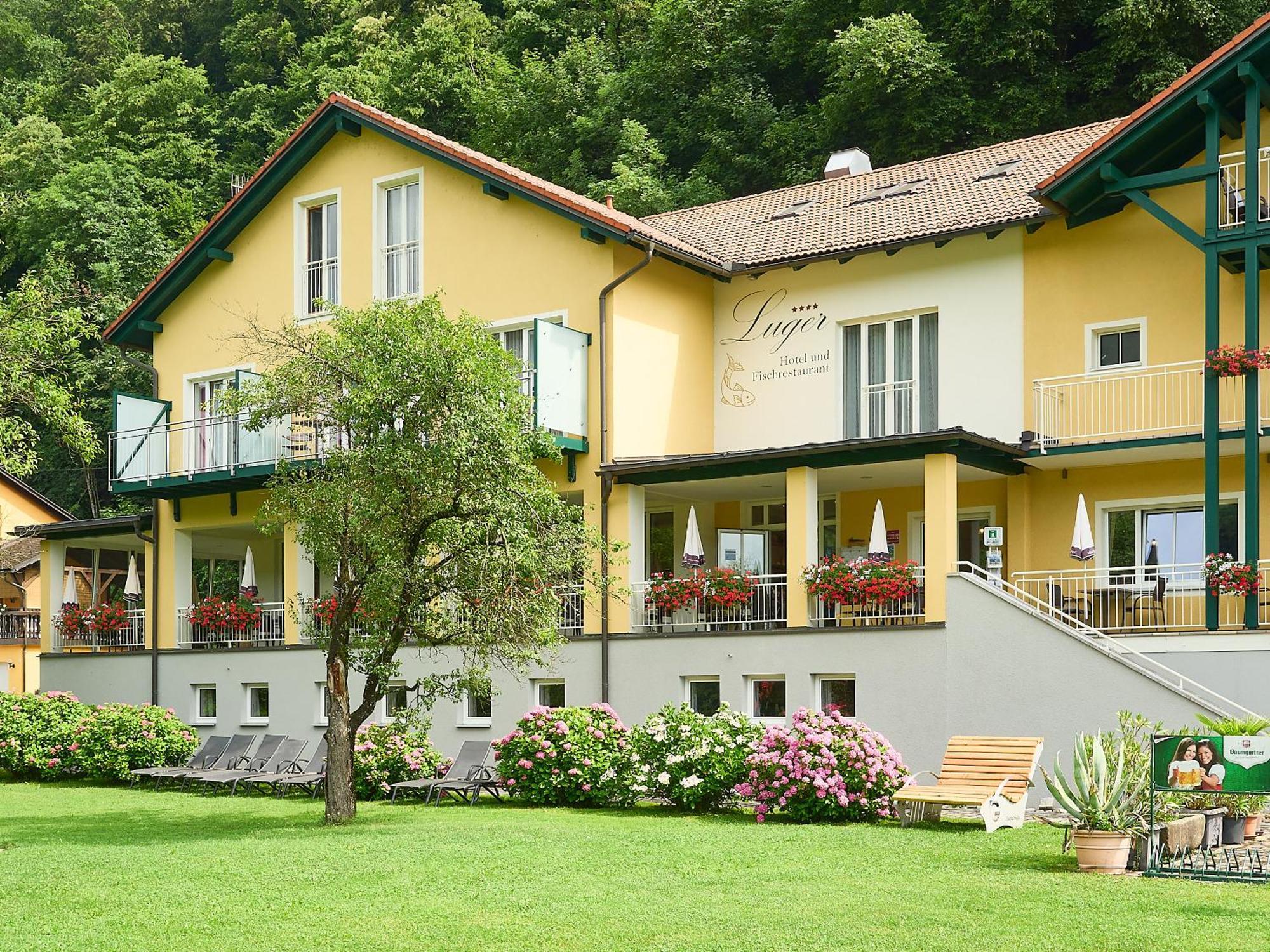 Gasthof-Pension Luger Wesenufer Dış mekan fotoğraf