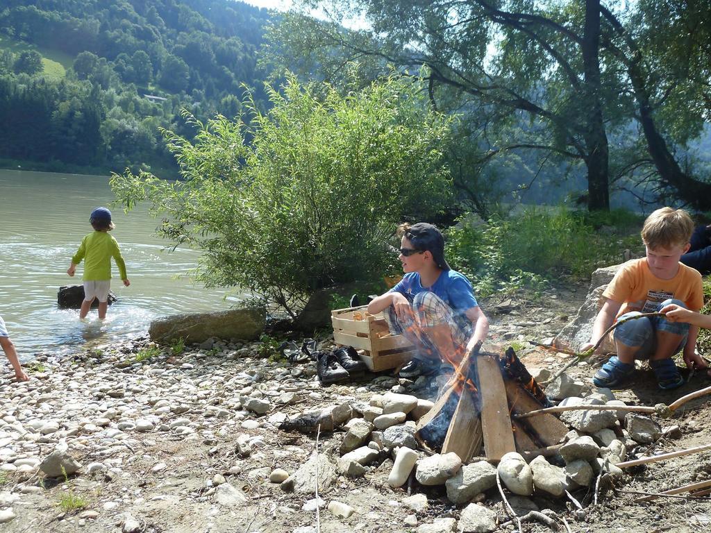 Gasthof-Pension Luger Wesenufer Dış mekan fotoğraf